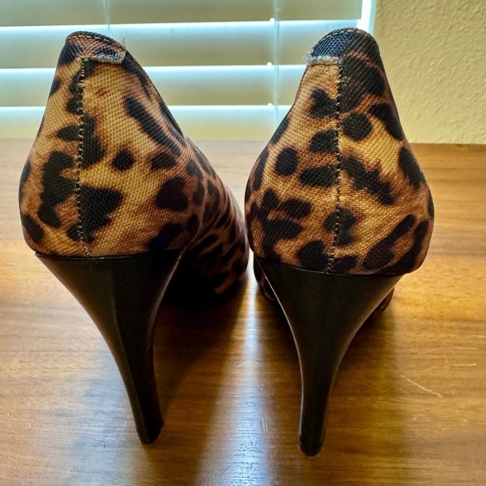 Nine West Brown and Black Peep Toe Stiletto Heels - Picture 4 of 10